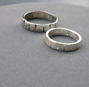 Pair Rings -Dots and groovs-